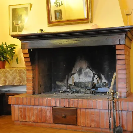 Cosy House In With Shared Pool Holiday home