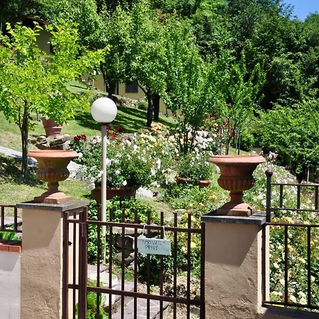 Cosy House In With Shared Pool Gattaia