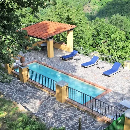 Cosy House In With Shared Pool Casa de Férias Gattaia