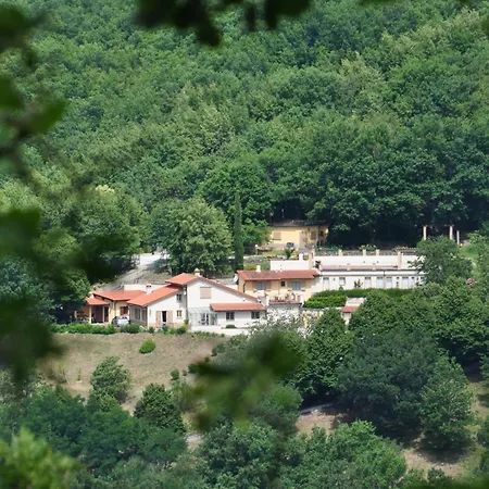 Casa de Férias Cosy House In With Shared Pool