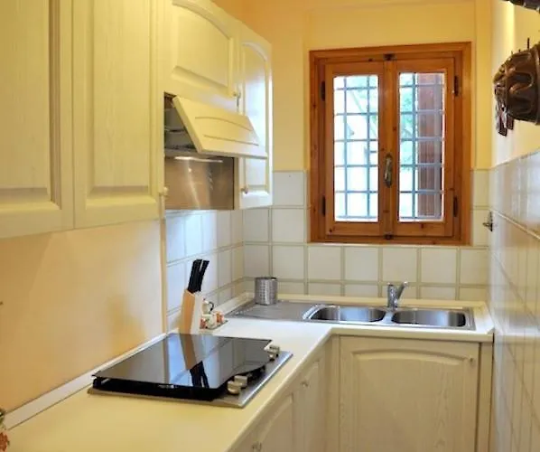 Cosy House In With Shared Pool Semesterbostad Gattaia